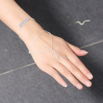 Crysteller™ The Hand Fashion Chain